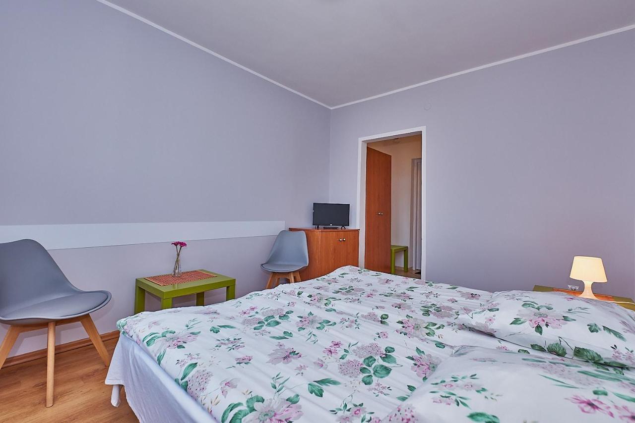 Pokoje Nowakowscy Łeba Exterior foto
