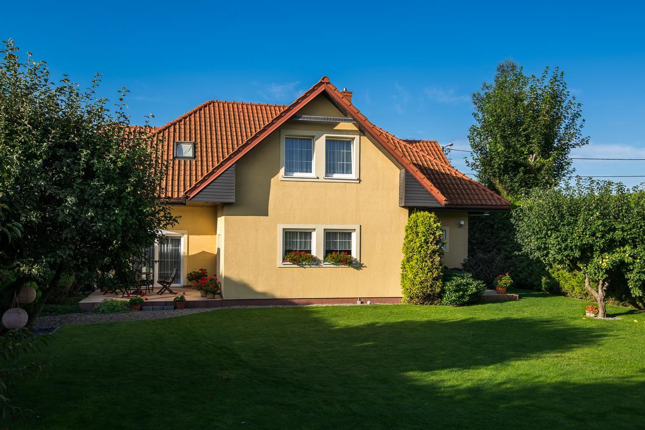 Pokoje Nowakowscy Łeba Exterior foto